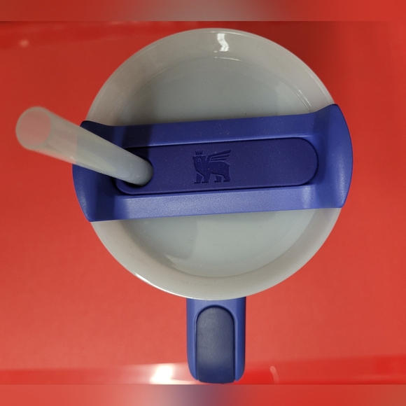 Stanley Quencher H2.0 Tumbler 30 OZ. in Iris   Limited Edition - Picture 4 of 4